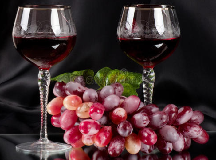 河南百冠機(jī)械小型自動全套葡萄飲料生產(chǎn)線設(shè)備果汁加工定制廠家